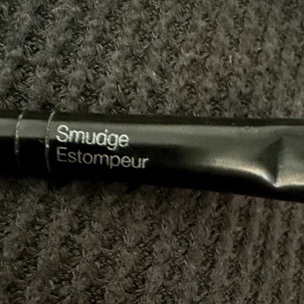 It Cosmetics and Sephora Rose Gold and Black Makeup Brush Trio - Picture 2 of 7
